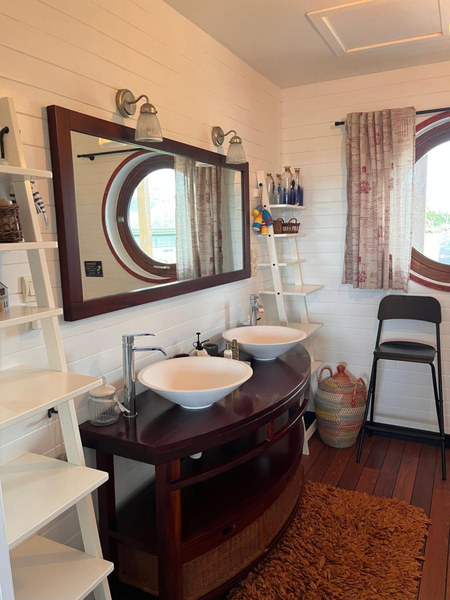 La Maison Bateau Au Bord De Mer Guissény Exteriör bild
