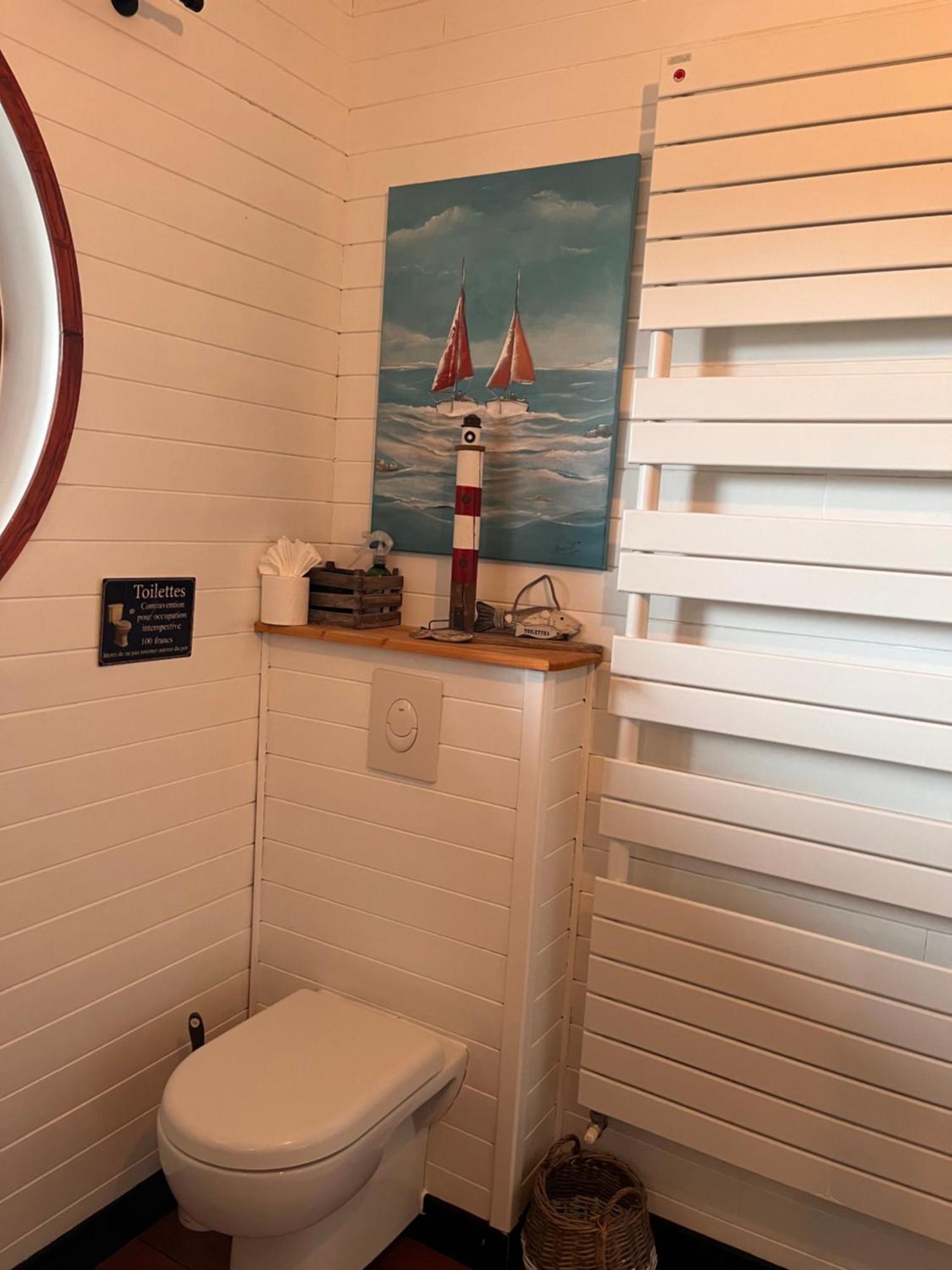 La Maison Bateau Au Bord De Mer Guissény Exteriör bild