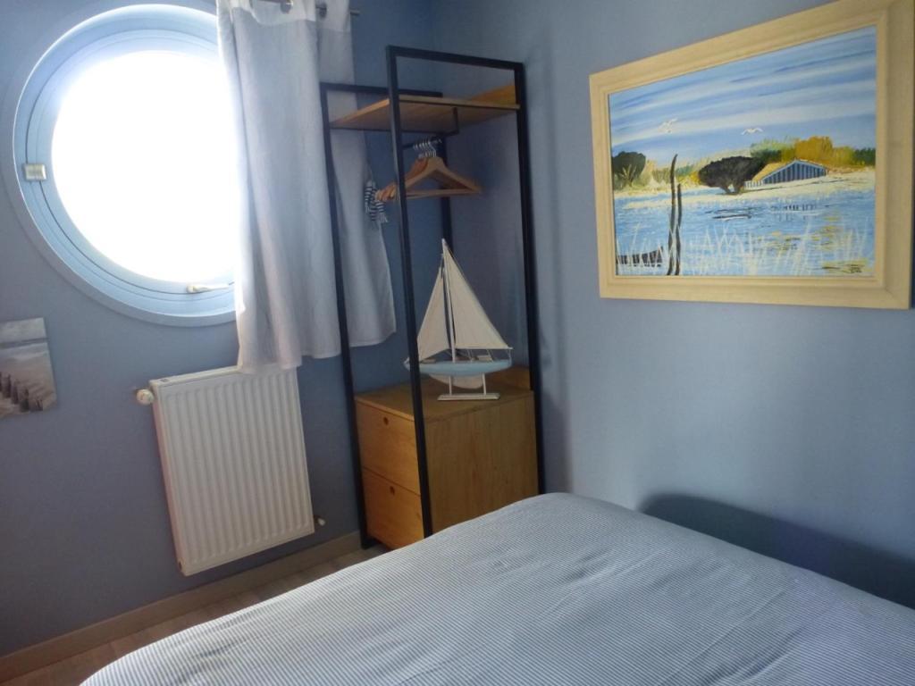 La Maison Bateau Au Bord De Mer Guissény Exteriör bild